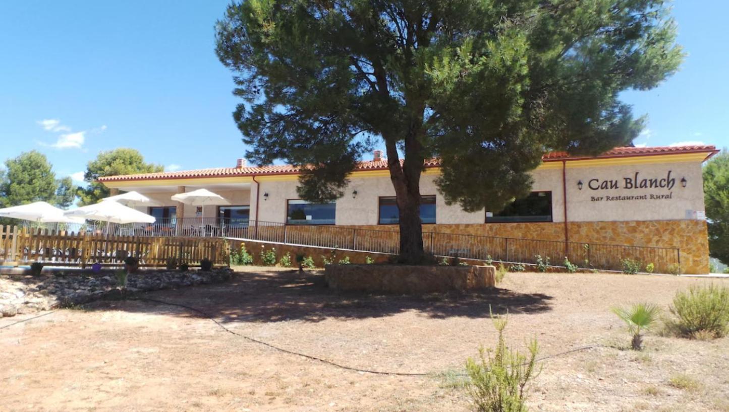 Hotel Restaurant Cau Blanch Useras Luaran gambar