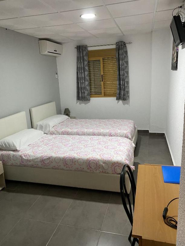 Hotel Restaurant Cau Blanch Useras Luaran gambar