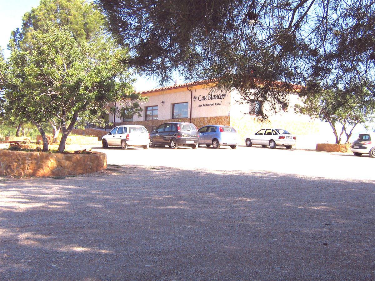 Hotel Restaurant Cau Blanch Useras Luaran gambar